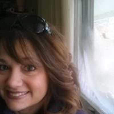 Lisa Downing Photo 18