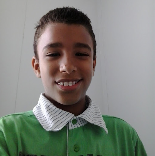 Adrian Lucas Photo 28