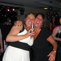 Alison Day Photo 7