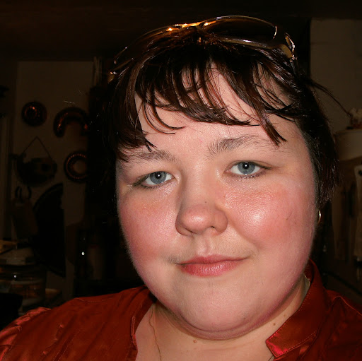 Amanda Dail Photo 17