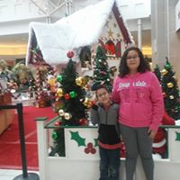 Ana Velazquez Photo 38
