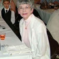 Ruth Lind Photo 29