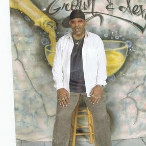 Darryl Hodges Photo 28