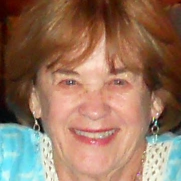 Dorothy Roberts Photo 8