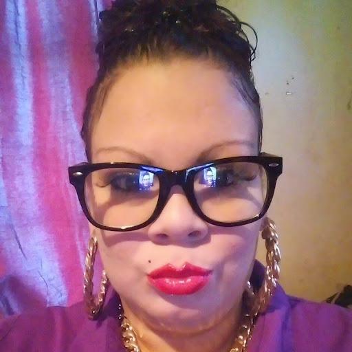 Cynthia Gonzales Photo 16