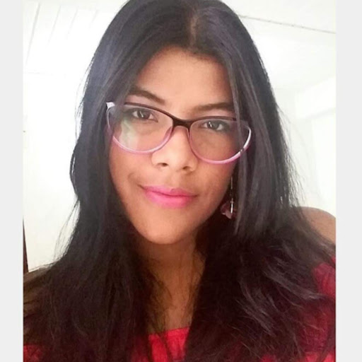 Linda Franco Photo 15