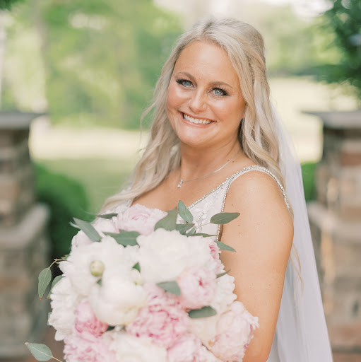 Emily Parrish Photo 30