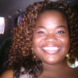 Alicia Robinson Photo 34