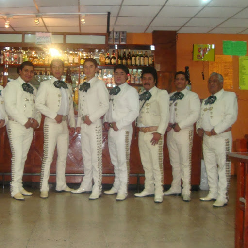 Emmanuel Rodriguez Photo 10