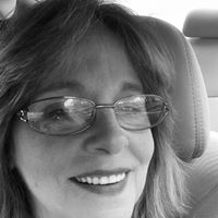Linda Noble Photo 34