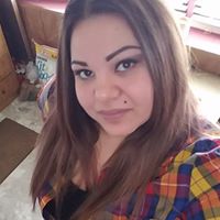 Becky Medina Photo 37