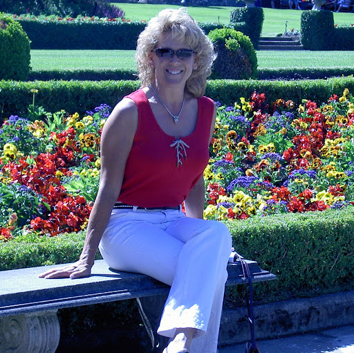Joleen Schultz Photo 3