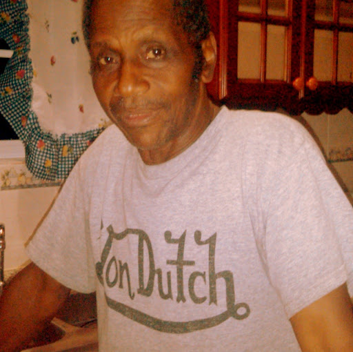Lawrence Lowe Photo 33