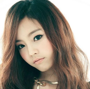 Samantha Tan Photo 11