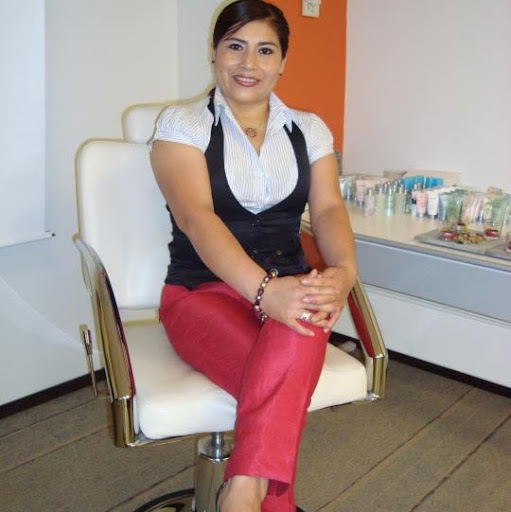 Maria Quezada Photo 36