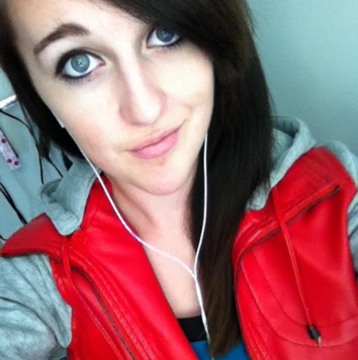 Amanda Archambault Photo 15