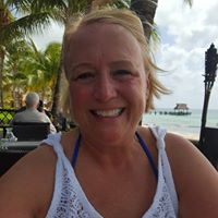 Julie Strong Photo 15
