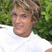 Alejandro Betancourt Photo 31