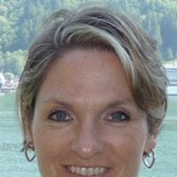 Teri Francis Photo 26