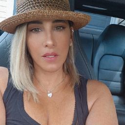 Janette Martinez Photo 37