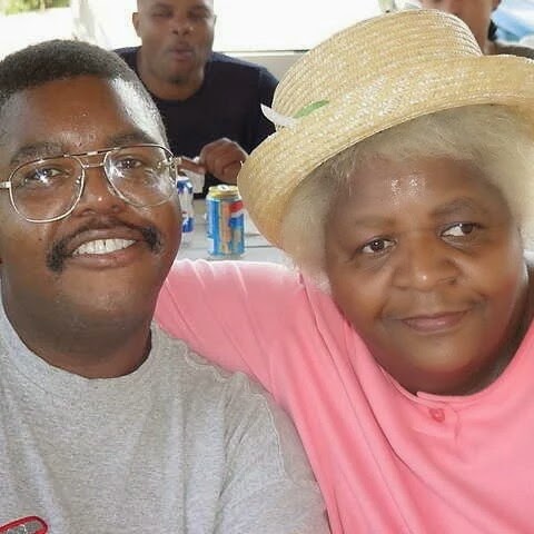 Ray Woods Photo 36