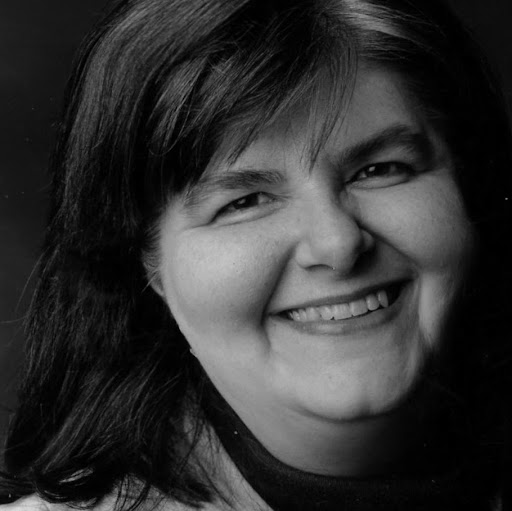 Suzanne Johnson Photo 27