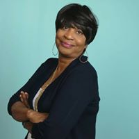Lorna Alexander Photo 26