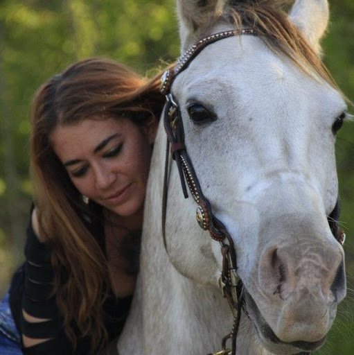 Amber Meeks Photo 13