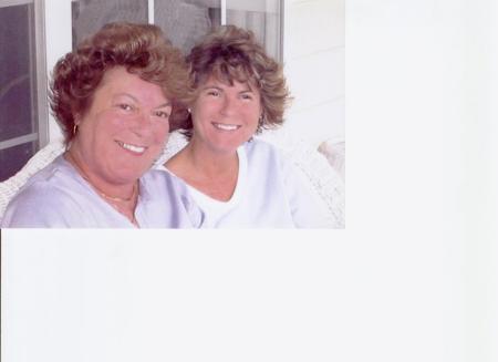 Sandra Gray Photo 33