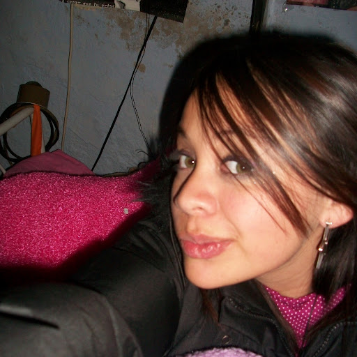 Gina Moreno Photo 1