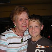 Carolyn Arnett Photo 24