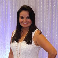 Adrienne Reynolds Photo 40