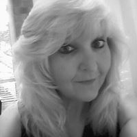 Lynda Wood Photo 16