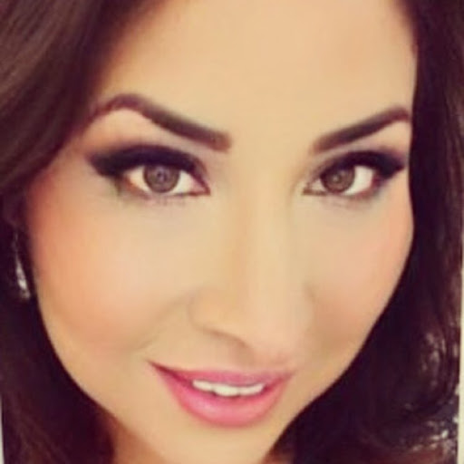 Julie Pena Photo 44