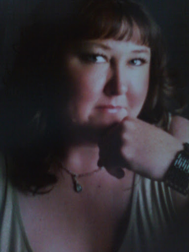 Renee Love Photo 15