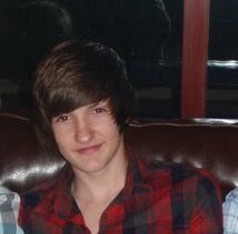 Alex Woods Photo 19