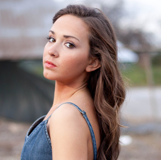 Katie Kendall Photo 19