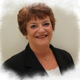 Christine Murray Photo 46