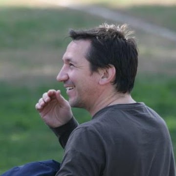 Alejandro Walker Photo 6