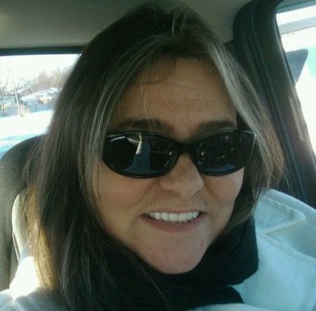Lynda Wood Photo 24