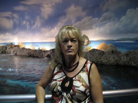 Gail Evans Photo 40
