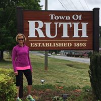 Ruth Thompson Photo 30