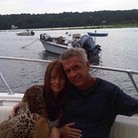 Lisa Unger Photo 27