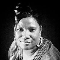 Gloria Turner Photo 24