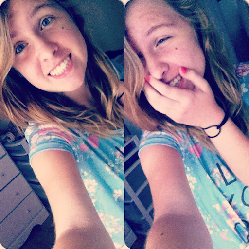 Emily Renfro Photo 20