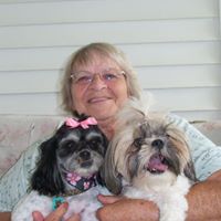 Jenny Lowry Photo 35