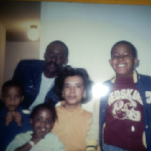Quinton Jones Photo 38