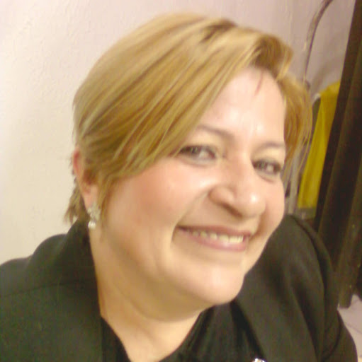Sandra Beck Photo 23
