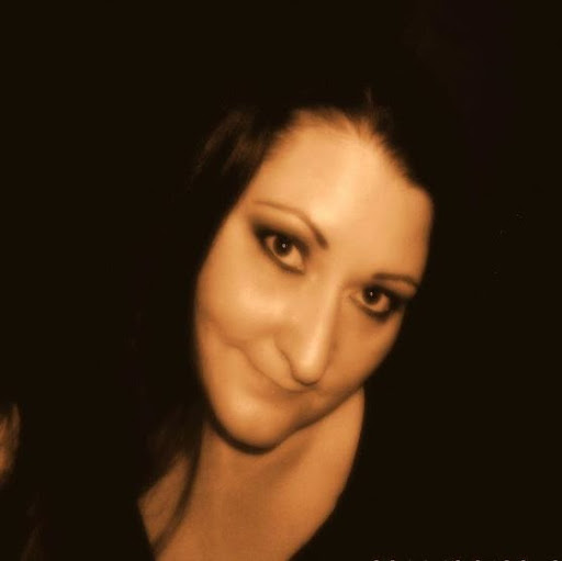Amy Gale Photo 34