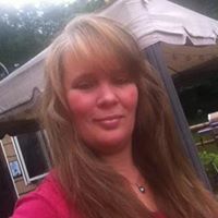 Michelle Nowak Photo 26